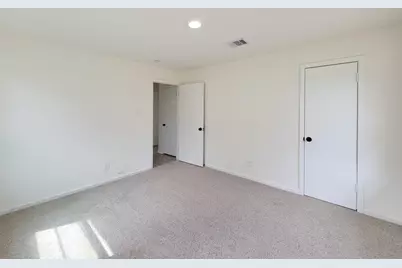 301 Cypress Street, Lake Jackson, TX 77566 - Photo 34