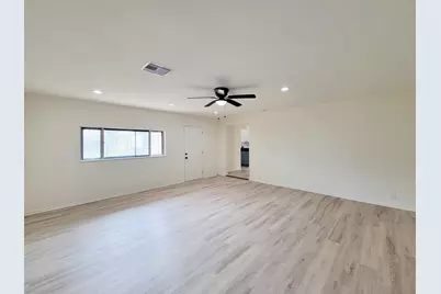 301 Cypress Street, Lake Jackson, TX 77566 - Photo 30