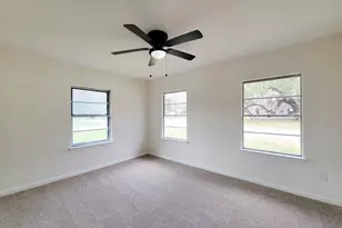 301 Cypress St, Lake Jackson, TX 77566 - Photo 22