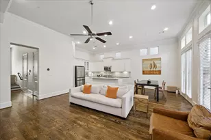 10950 Wrenwood Grn, Houston, TX 77043 - Photo 4