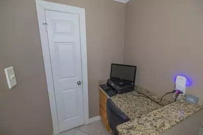 11918 Dorrance Lane, Meadows Place, TX 77477 - Photo 10