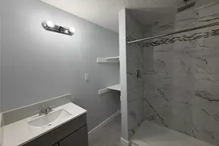 1418 Yale St, Houston, TX 77008 - Photo 20