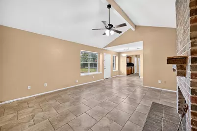 8410 Garden Parks Drive, Houston, TX 77075 - Photo 10