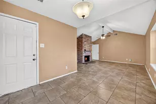 8410 Garden Parks Dr, Houston, TX 77075 - Photo 18