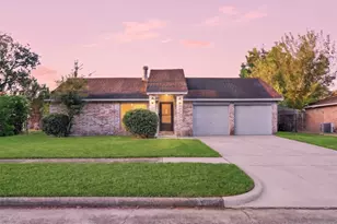 8410 Garden Parks Dr, Houston, TX 77075 - Photo 1