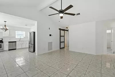 12206 Lennox Gardens Drive, Houston, TX 77066 - Photo 8