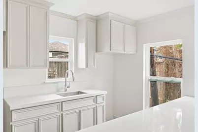 612 1/2 W Alabama Street, Houston, TX 77006 - Photo 6