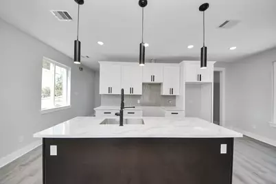216 San Jacinto Street, La Porte, TX 77571 - Photo 14