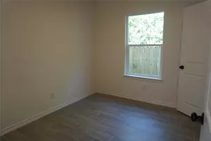 11387 Underwood St, Willis, TX 77318 - Photo 12