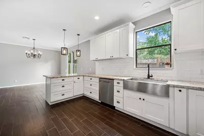 3202 Breezy Pines Court, Houston, TX 77339 - Photo 6