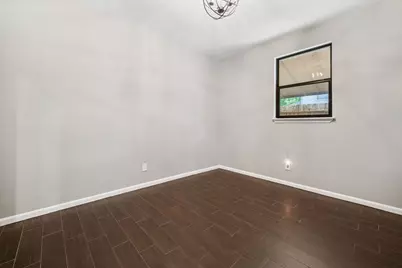 3202 Breezy Pines Court, Houston, TX 77339 - Photo 10