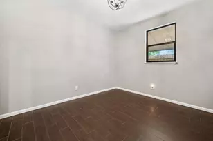 3202 Breezy Pines Ct, Houston, TX 77339 - Photo 10