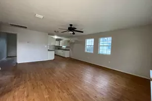 3220 Iowa St, Baytown, TX 77520 - Photo 2