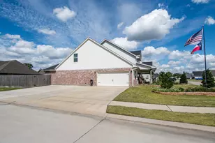 1 Greystone Ct, Angleton, TX 77515 - Photo 26
