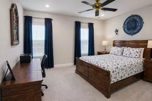 1 Greystone Ct, Angleton, TX 77515 - Photo 10