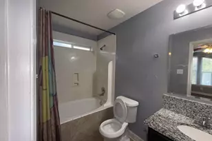13122 Kingston Point Ln, Houston, TX 77047 - Photo 8