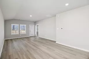 29207 Farmhouse Ests Dr, Waller, TX 77484 - Photo 2