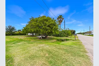 808 15th Street, Dickinson, TX 77539 - Photo 4