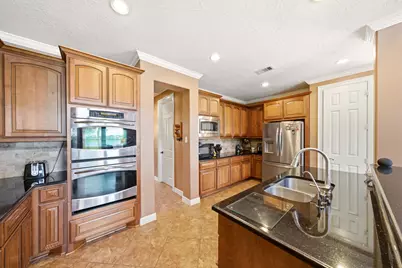 4527 Estella Court, League City, TX 77573 - Photo 14