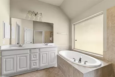 14010 Lake Hollow Drive, Pearland, TX 77584 - Photo 20