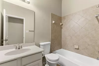 14010 Lake Hollow Drive, Pearland, TX 77584 - Photo 22
