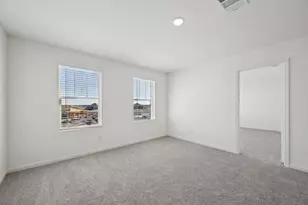 10203 California Lily Ln, Houston, TX 77016 - Photo 6