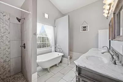 5433 Hidden Meadows Drive, Orange, TX 77632 - Photo 20