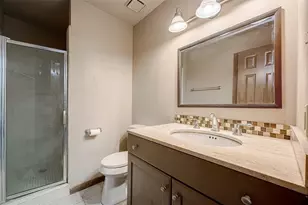 8310 Wild Rose St St, Houston, TX 77083 - Photo 30