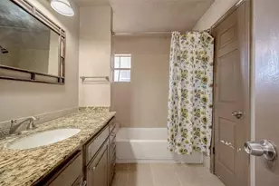 8310 Wild Rose St St, Houston, TX 77083 - Photo 36
