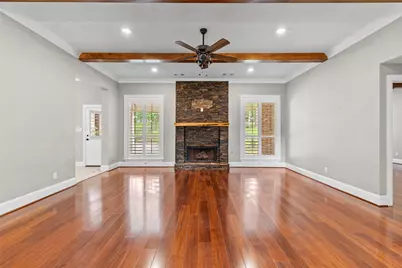 300 Broadmoor Drive, Huntsville, TX 77340 - Photo 6
