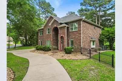 300 Broadmoor Drive, Huntsville, TX 77340 - Photo 2