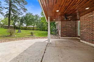 300 Broadmoor Dr, Huntsville, TX 77340 - Photo 30