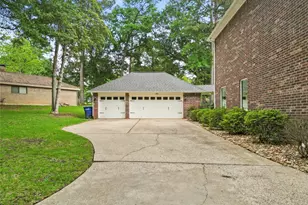 300 Broadmoor Dr, Huntsville, TX 77340 - Photo 32