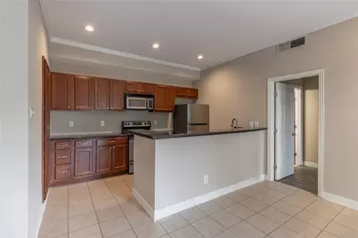 4515 Briar Hollow Place #304, Houston, TX 77027 - Photo 8