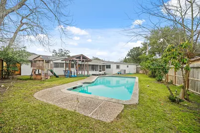 4510 Silverwood Drive, Houston, TX 77035 - Photo 32