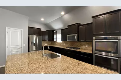 10 Pinestead Court, Tomball, TX 77375 - Photo 12