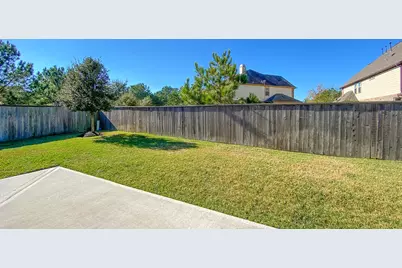 10 Pinestead Court, Tomball, TX 77375 - Photo 32