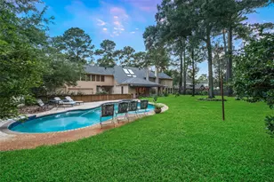 1722 Chestnut Grove Ln, Kingwood, TX 77345 - Photo 2