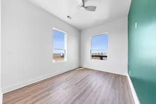 4026 5th St, Galveston, TX 77554 - Photo 16