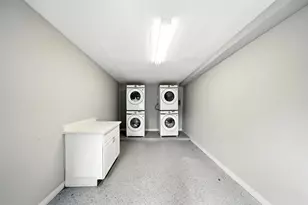 811 Sul Ross St, Houston, TX 77006 - Photo 12