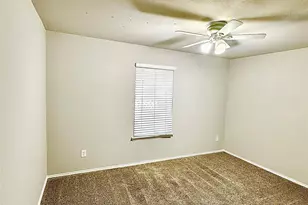 15422 Massey Forest Rd, Conroe, TX 77357 - Photo 10