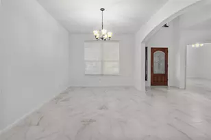 4004 Beacon Pointe Ln, Dickinson, TX 77539 - Photo 6