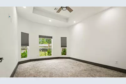 8302 Shotwell Street, Houston, TX 77016 - Photo 12