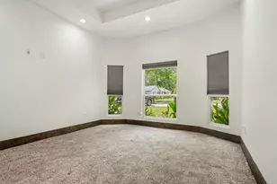 8302 Shotwell St, Houston, TX 77016 - Photo 14