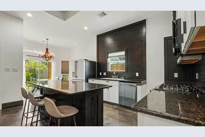 8302 Shotwell Street, Houston, TX 77016 - Photo 6