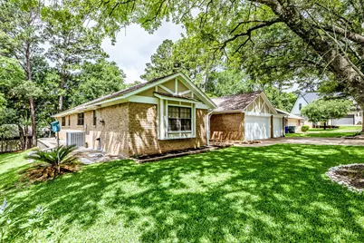 610 Green Hills Drive, Huntsville, TX 77340 - Photo 24