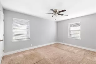 150 Gruss Dr, Houston, TX 77060 - Photo 12