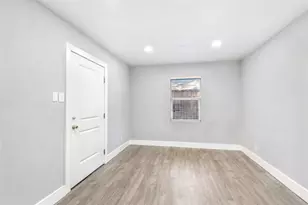 150 Gruss Dr, Houston, TX 77060 - Photo 8