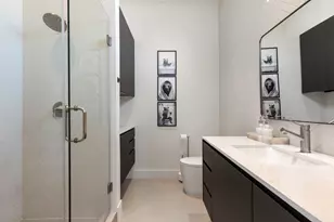 1110 Grovewood Ln, Houston, TX 77008 - Photo 40