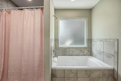 2111 W Gulf Street, Baytown, TX 77520 - Photo 26